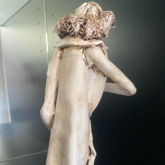 VINTAGE DINO BENCINI ITALIAN FIGURINE 10" HEIGHT - SIGNED IN GOOD CONDITION - Picture 4 of 5